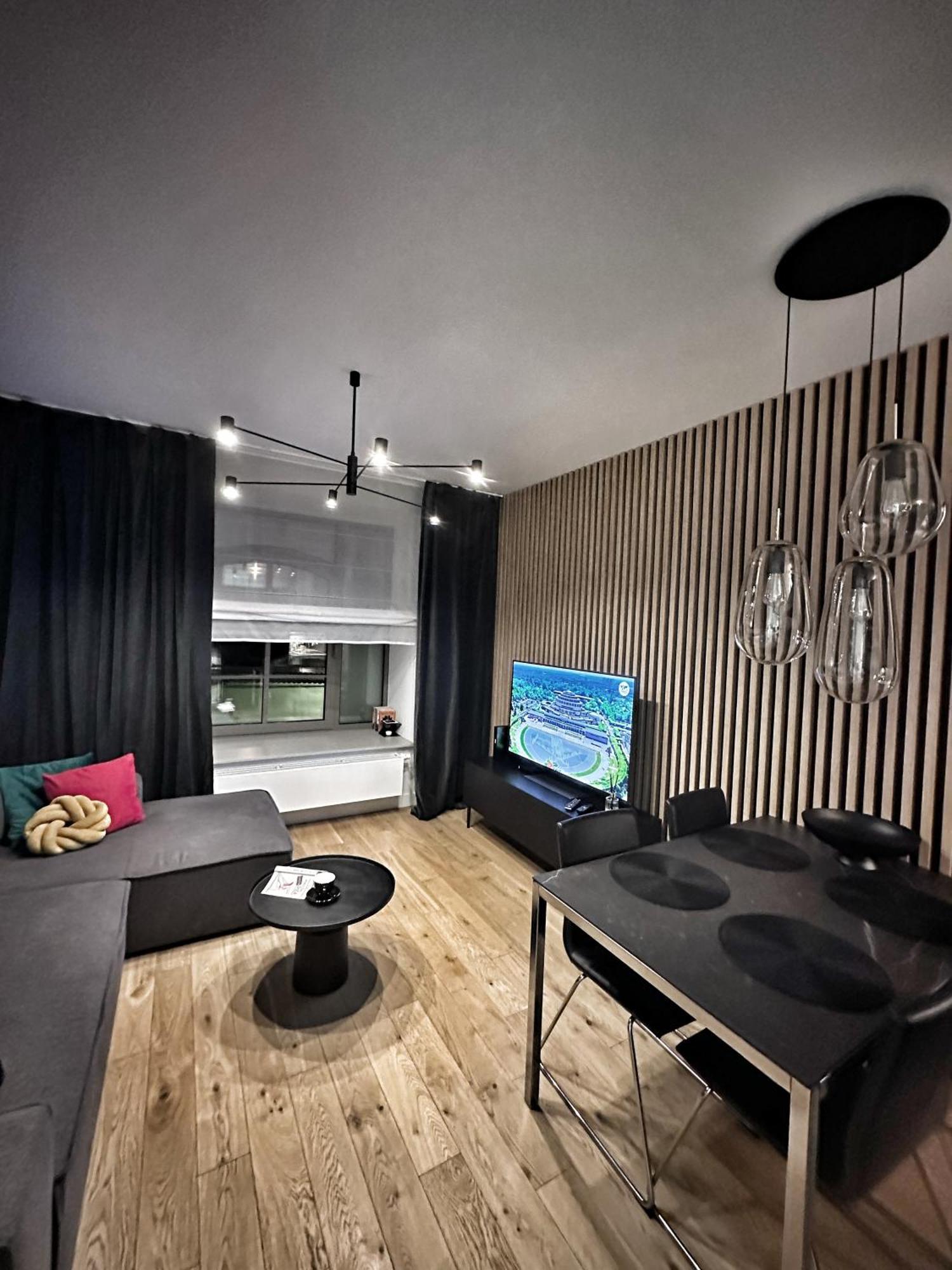 Idylla Apartamenty W Sercu Wroclawia Na Ostrowie Tumskim Bagian luar foto