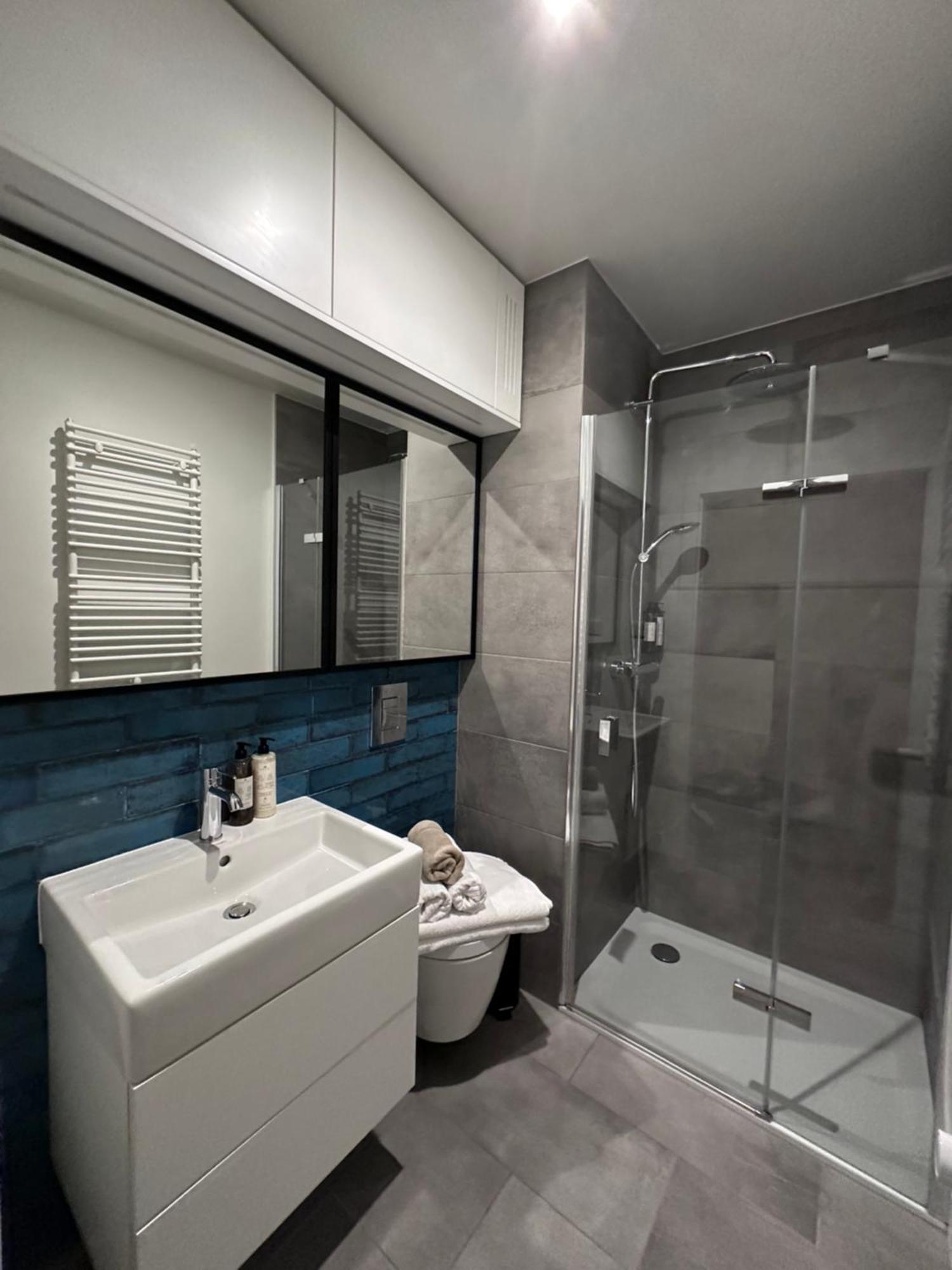 Idylla Apartamenty W Sercu Wroclawia Na Ostrowie Tumskim Bagian luar foto